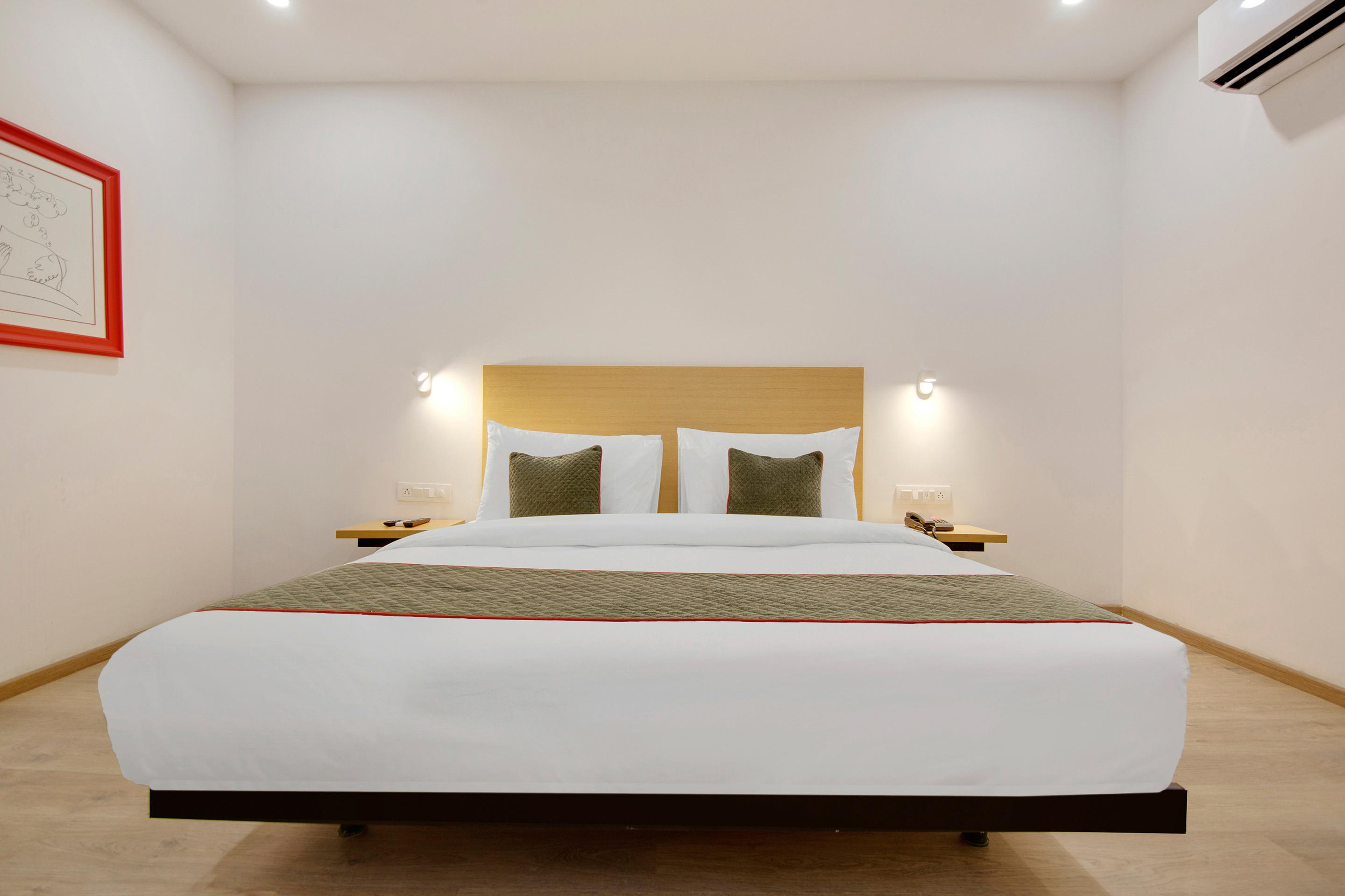 Townhouse Sector 49 Near Logix City Centre Noida Bagian luar foto