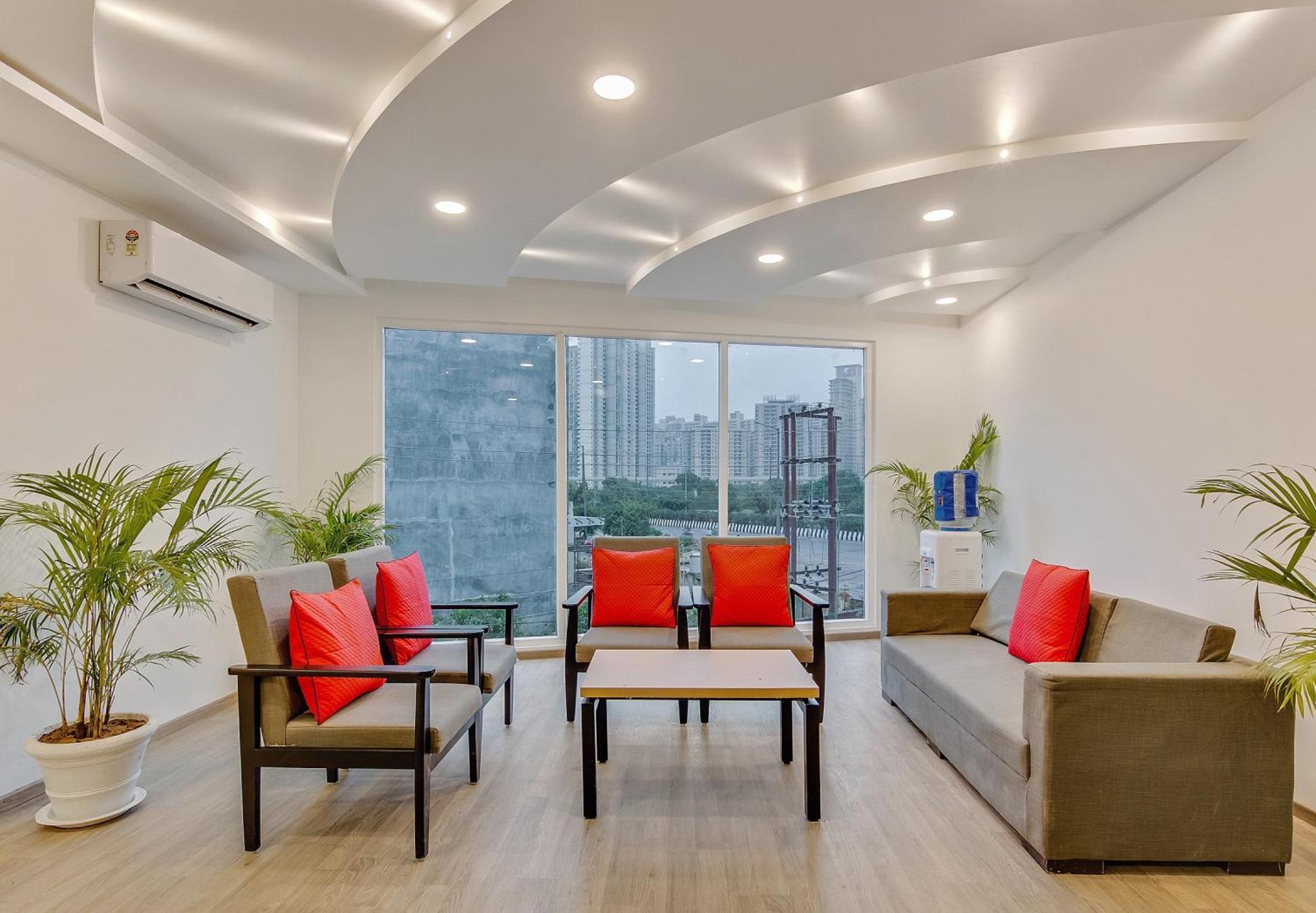Townhouse Sector 49 Near Logix City Centre Noida Bagian luar foto