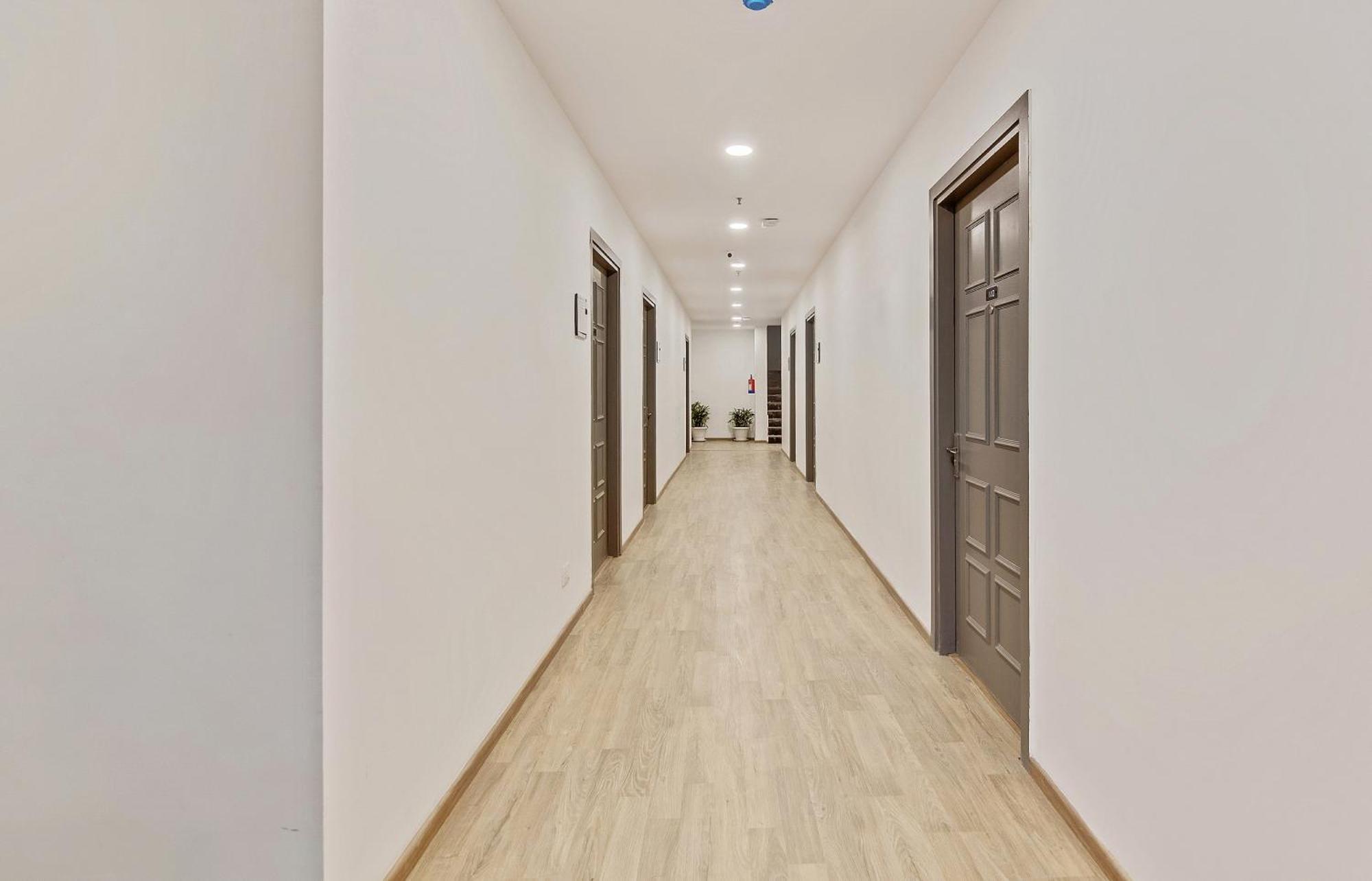 Townhouse Sector 49 Near Logix City Centre Noida Bagian luar foto